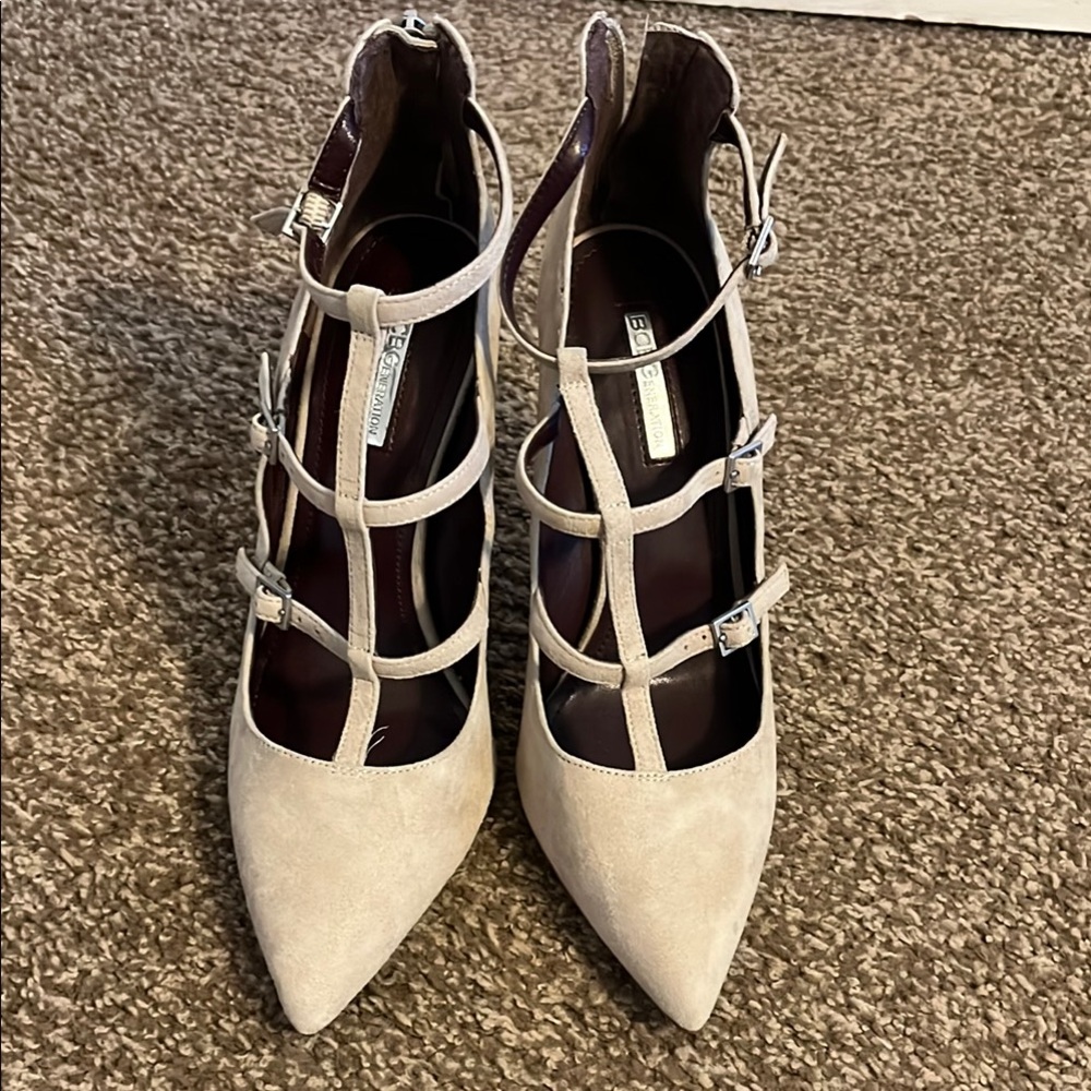BCBGeneration Tan Heels - Picture 3 of 13